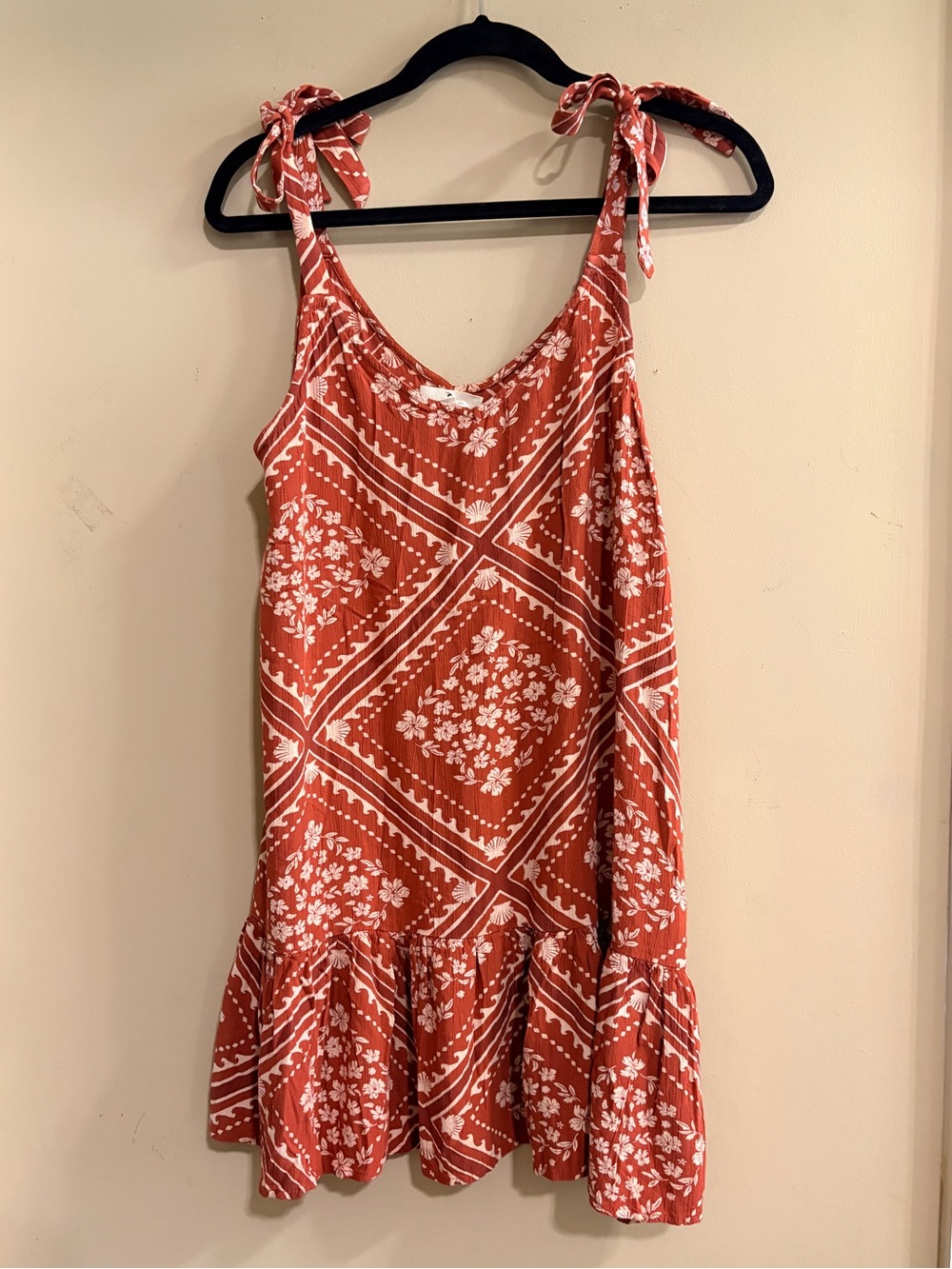 Rip Curl Rust Tie-Shoulder Floral Bandana Mini Dress